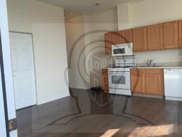 2451 W Howard St - Photo 14
