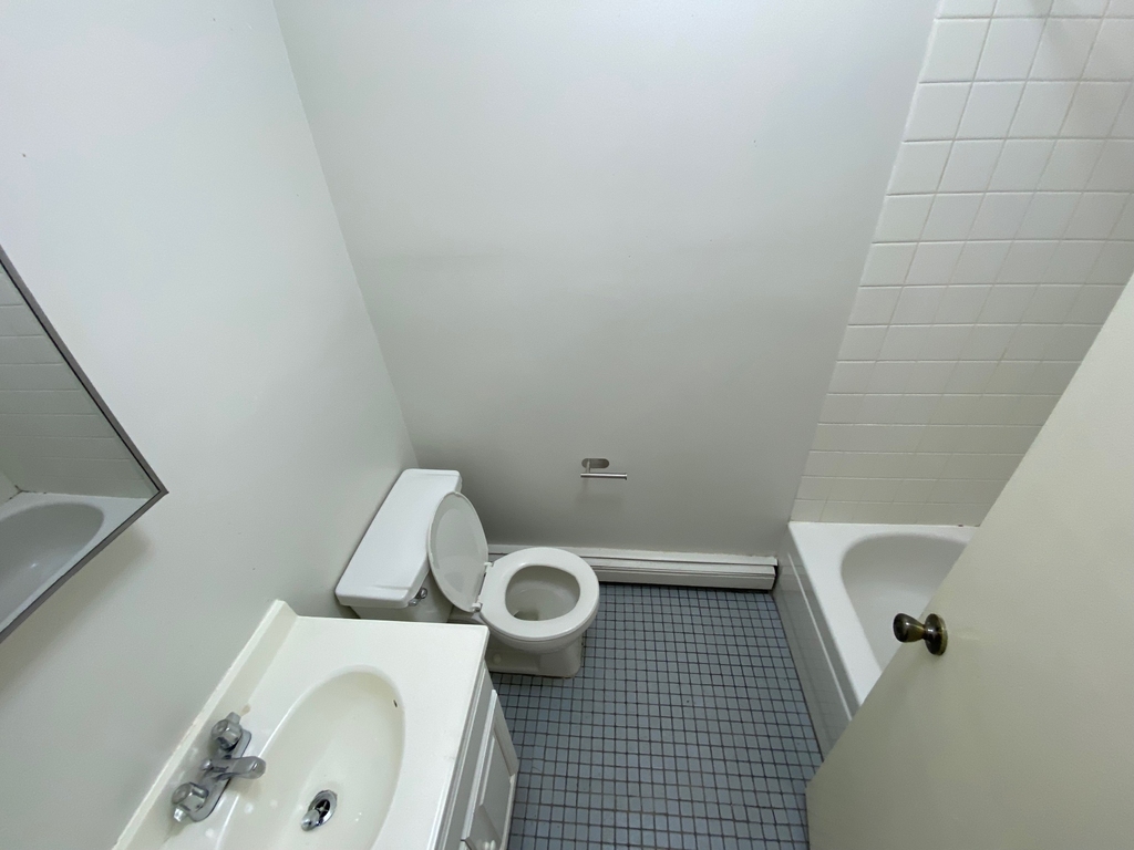 147 9th Street - Photo 4