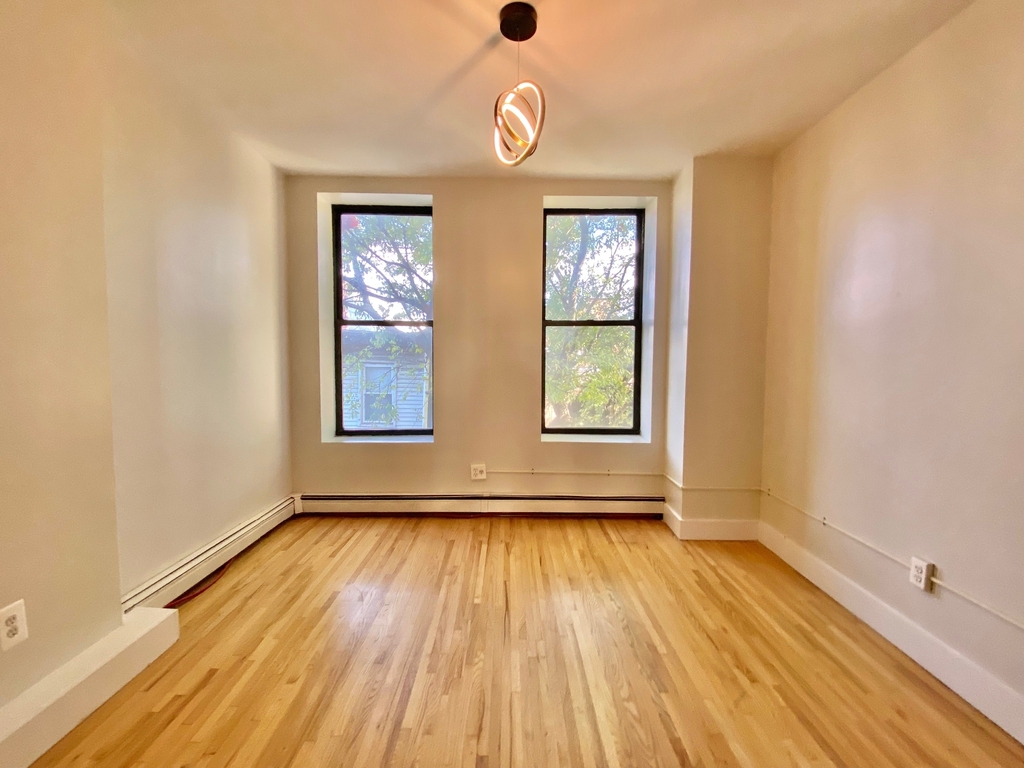 147 9th Street - Photo 3