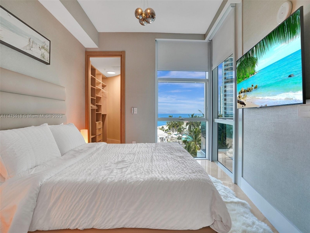 18101 Collins Ave - Photo 34