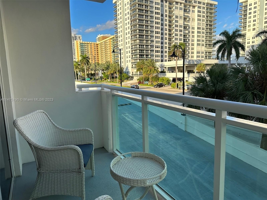 3000 S Ocean Dr - Photo 4