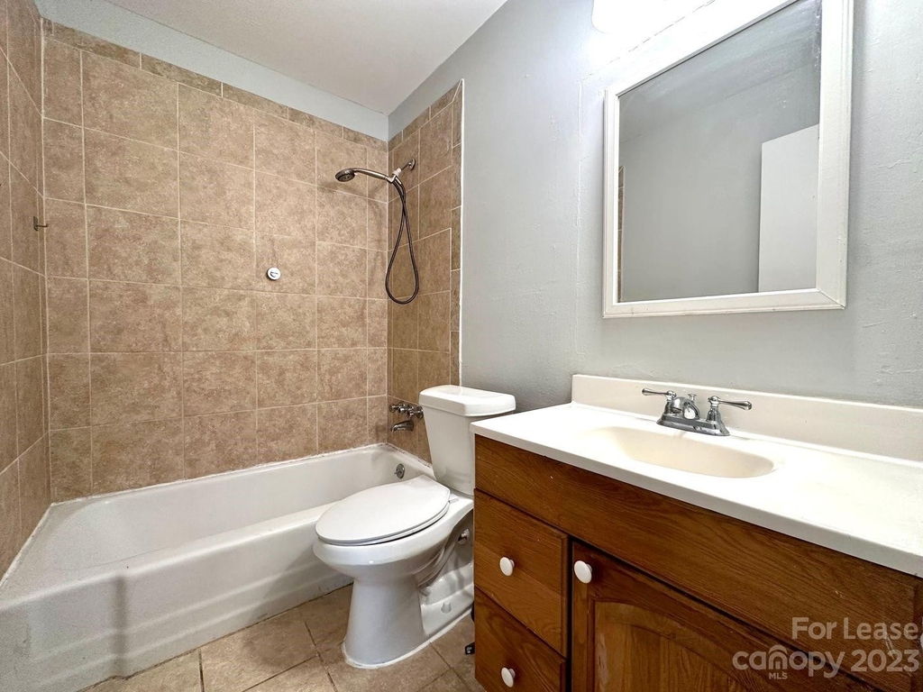 4800 Westcrest Drive - Photo 8