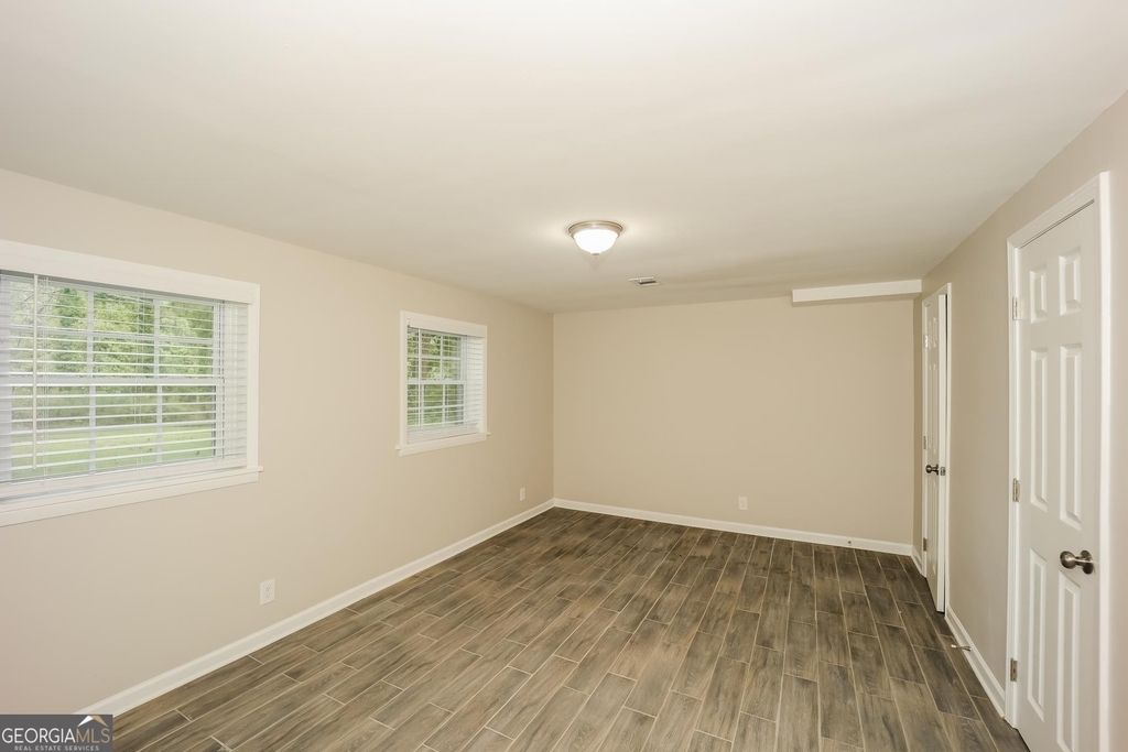 5285 Chantilly - Photo 13