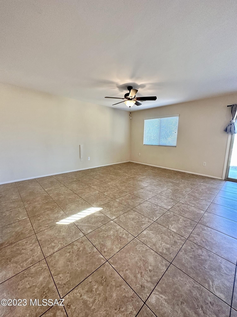 13323 N Barlassina Drive - Photo 4