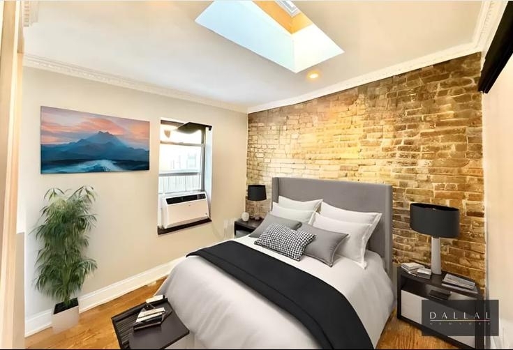 222 Avenue B - Photo 2