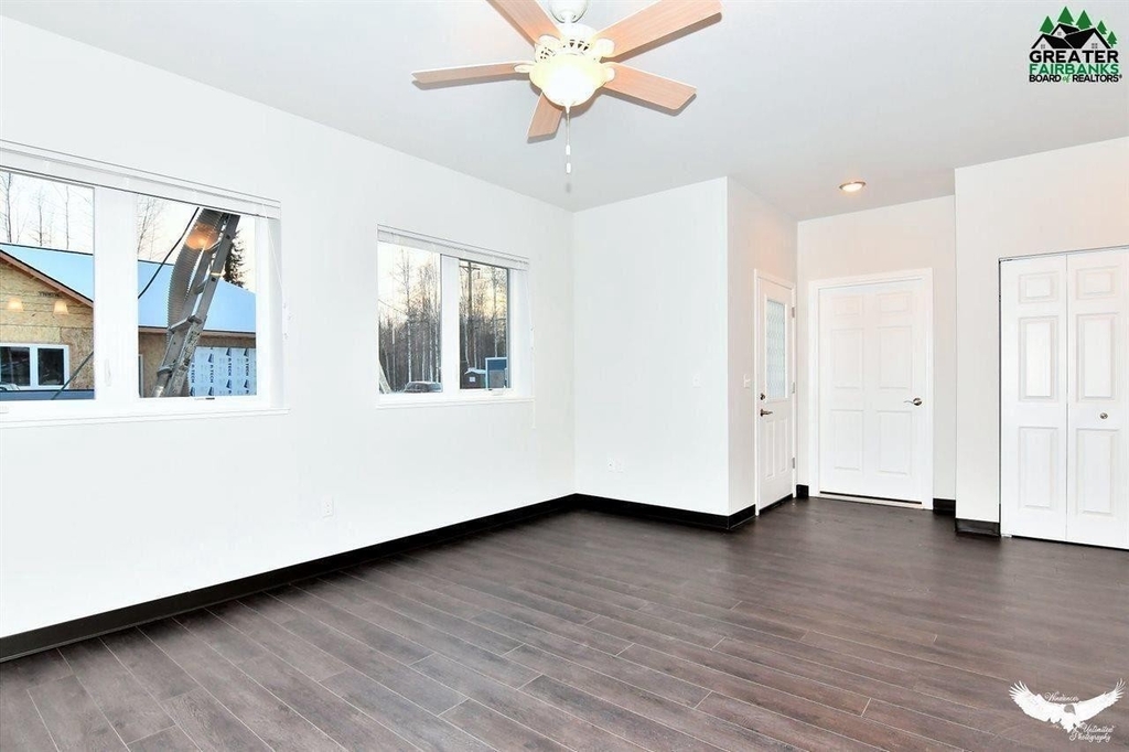 2416 Homestead Drive - Photo 3