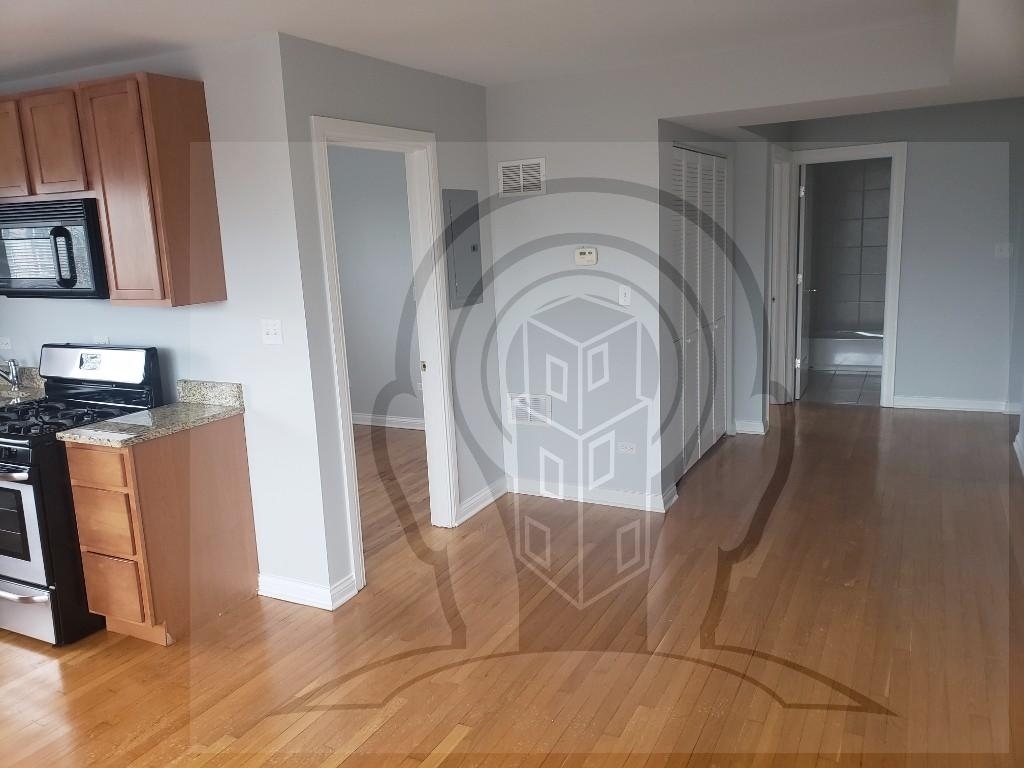 7616 N Marshfield Ave - Photo 2