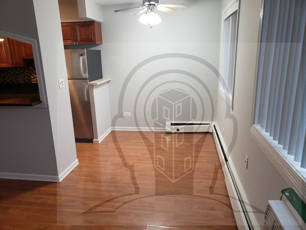 N Kenmore Ave - Photo 7