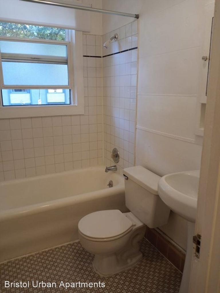 904 Nw 21st, #104 - Photo 7