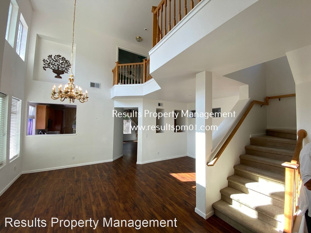 8125 Heritage Meadow Lane - Photo 1