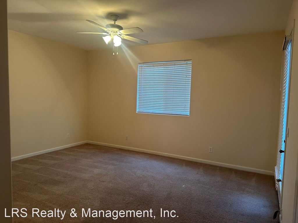 28681 Delaware Drive - Photo 16