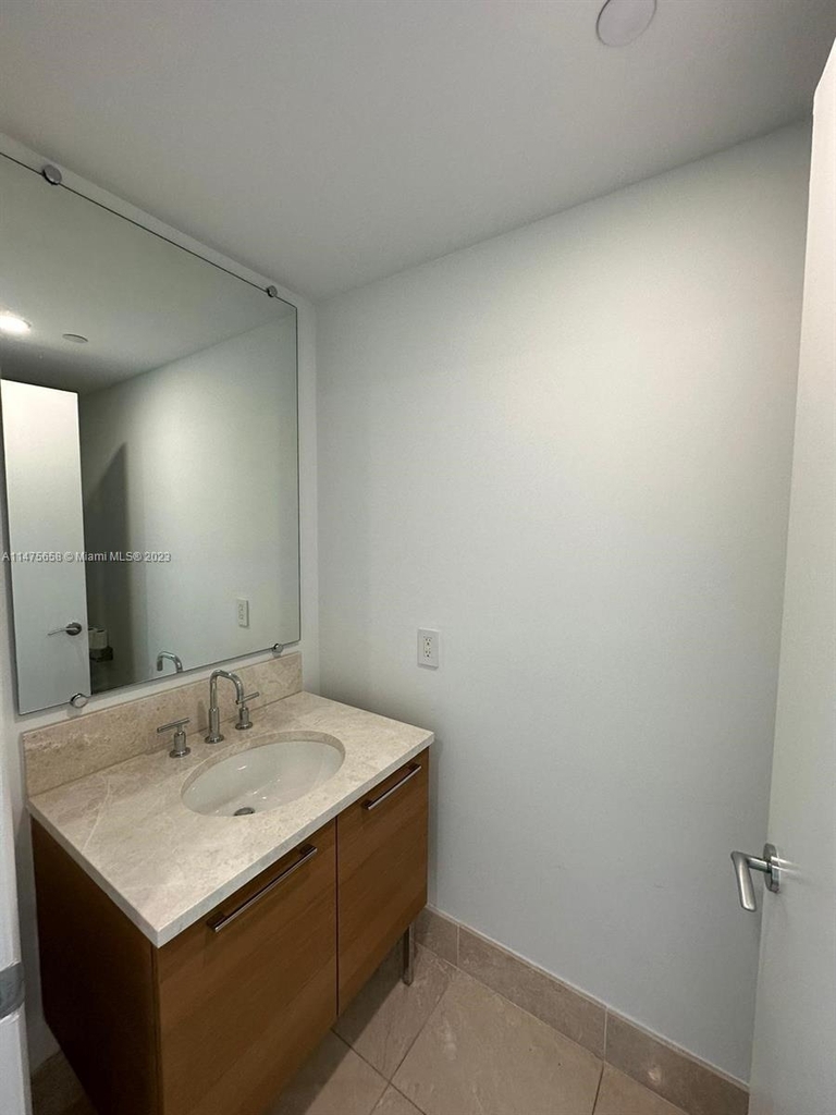 17001 Collins Ave - Photo 10