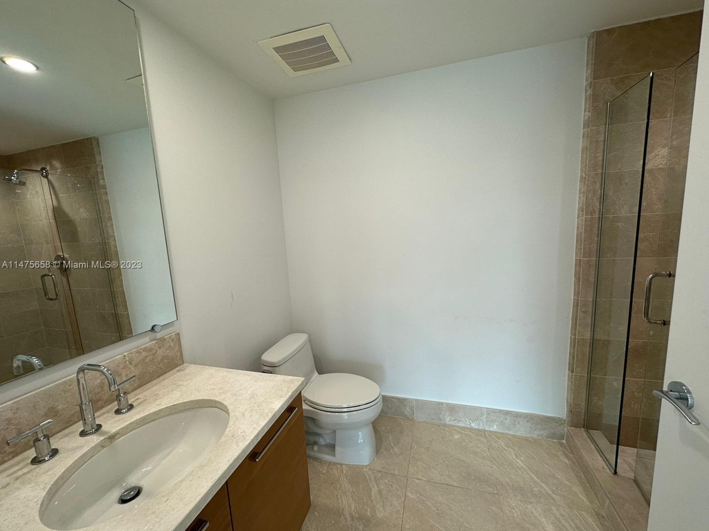 17001 Collins Ave - Photo 15
