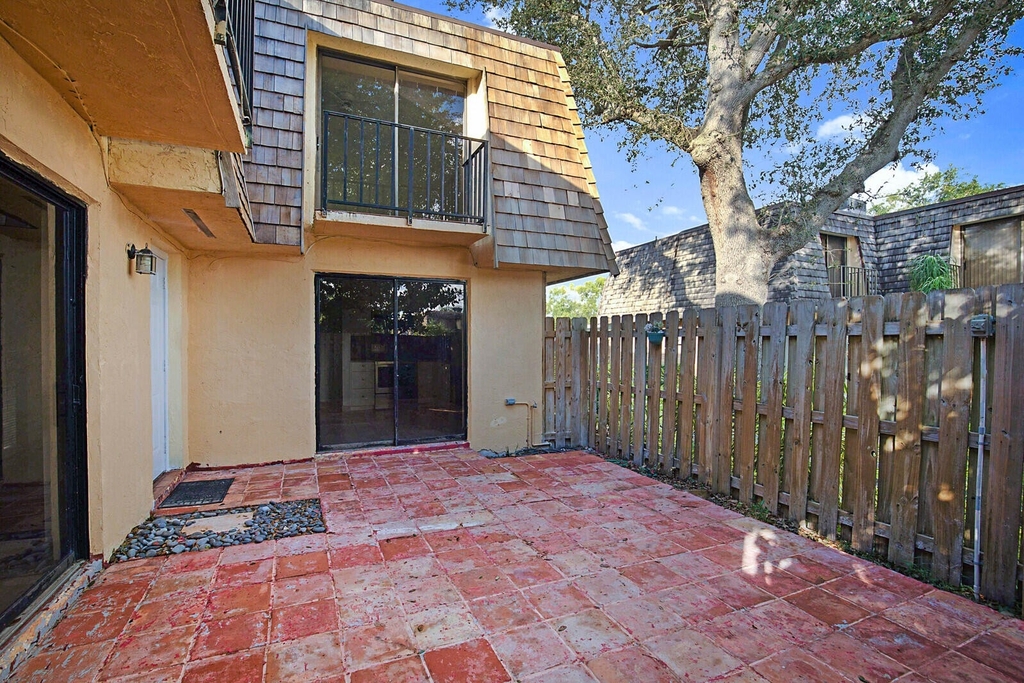 253 Woodland Road - Photo 2