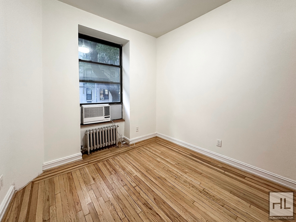 East 84 Street - Photo 1