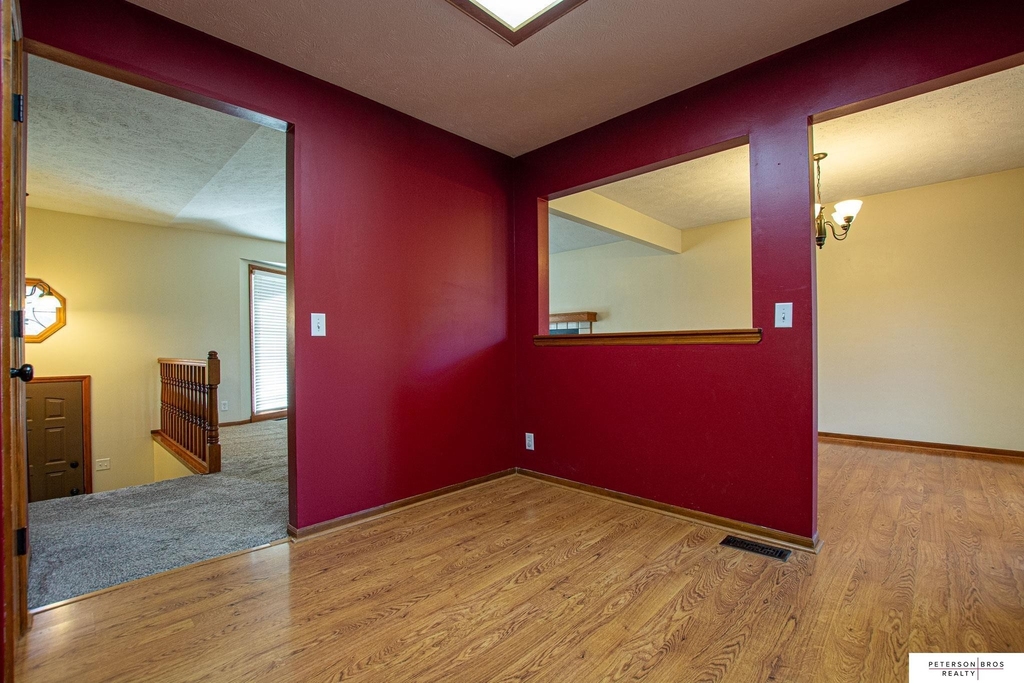 15262 Grover Street - Photo 6