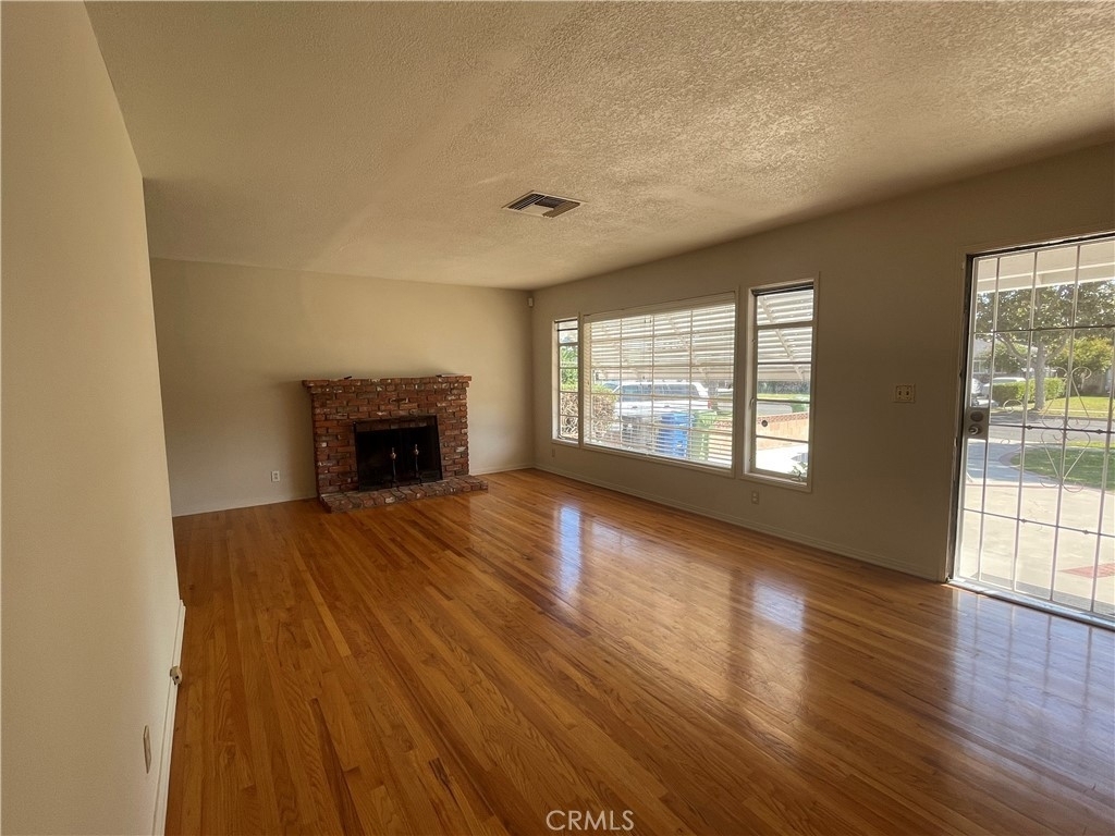 17121 Gault Street - Photo 1