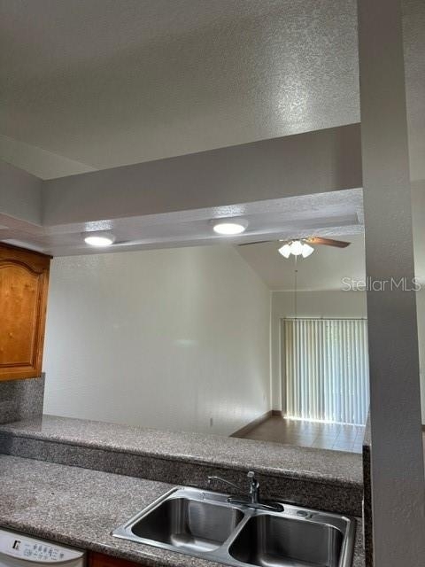 25385 Sandhill Boulevard - Photo 17