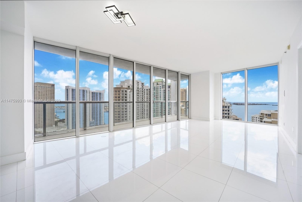 495 Brickell Ave - Photo 3