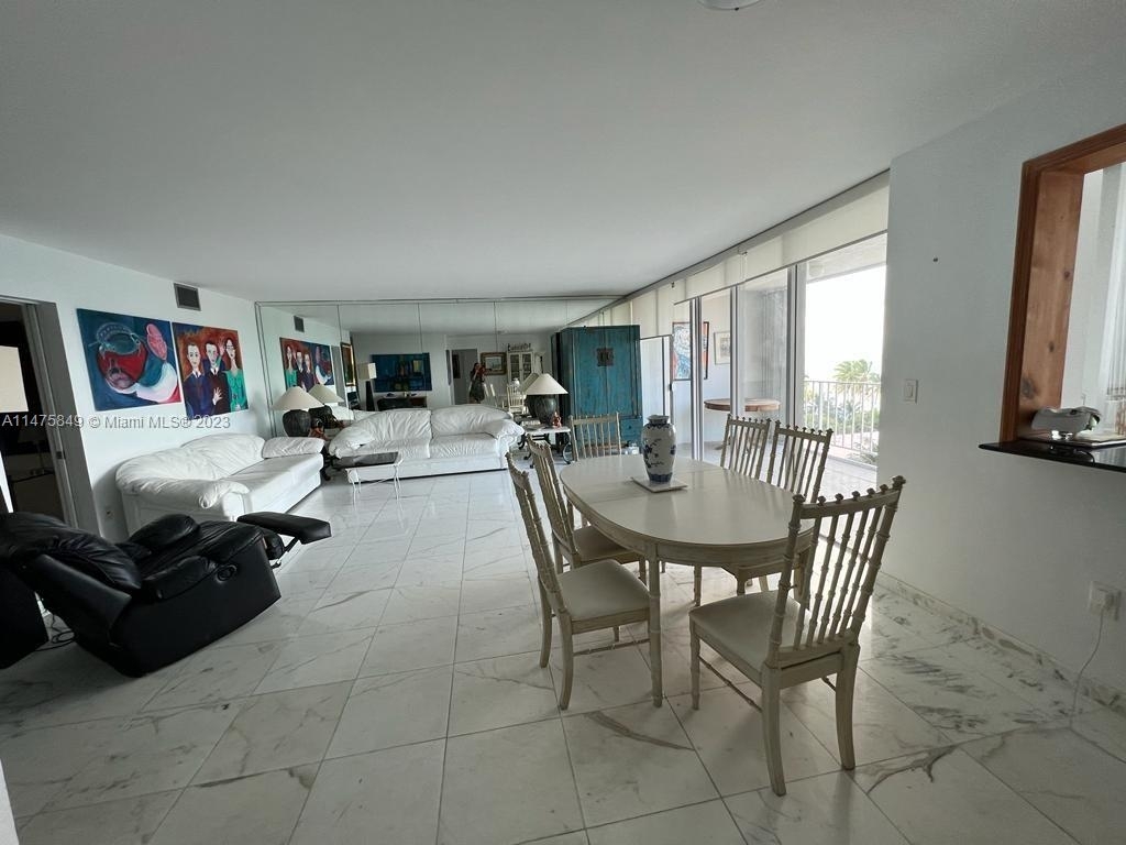 881 Ocean Dr - Photo 7