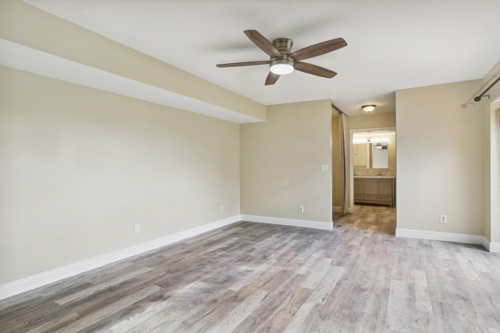 8332 S Coral Circle - Photo 16