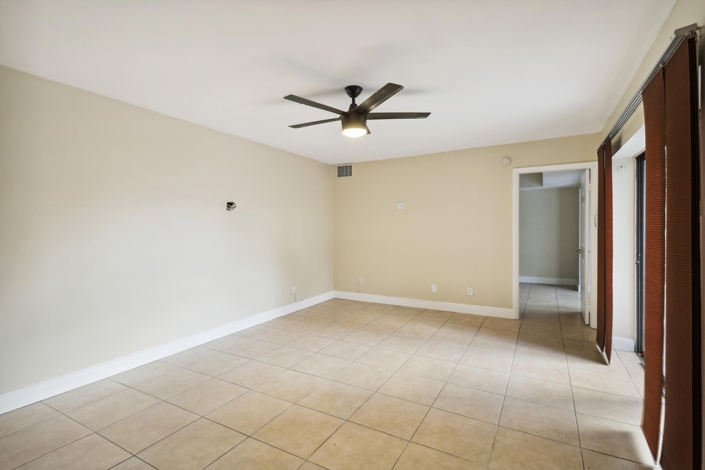 8332 S Coral Circle - Photo 8