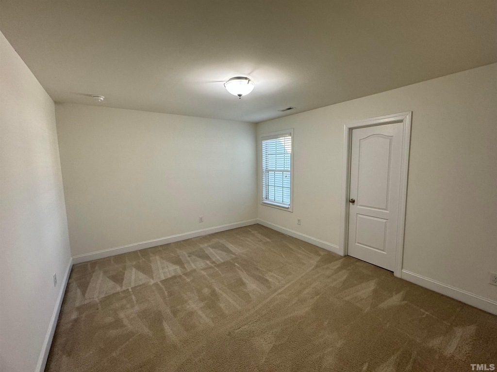 302 Alamosa Place - Photo 11