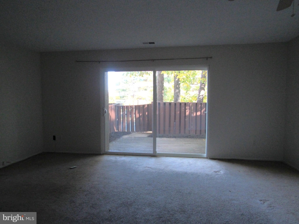 2202 Southgate Square - Photo 4