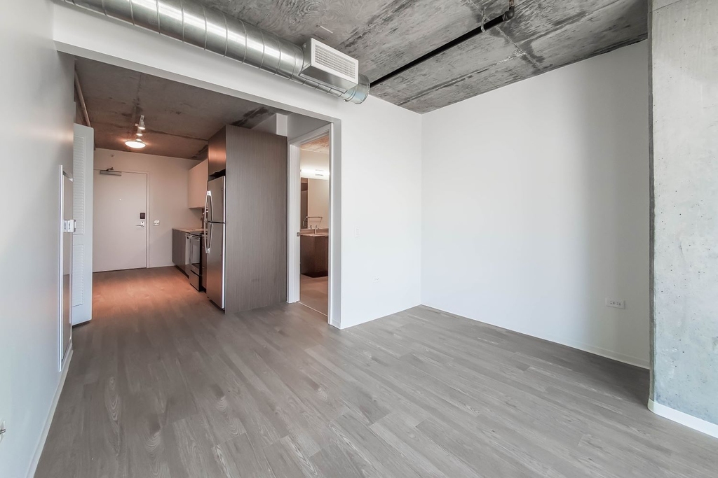 2111 S. Wabash Avenue - Photo 80