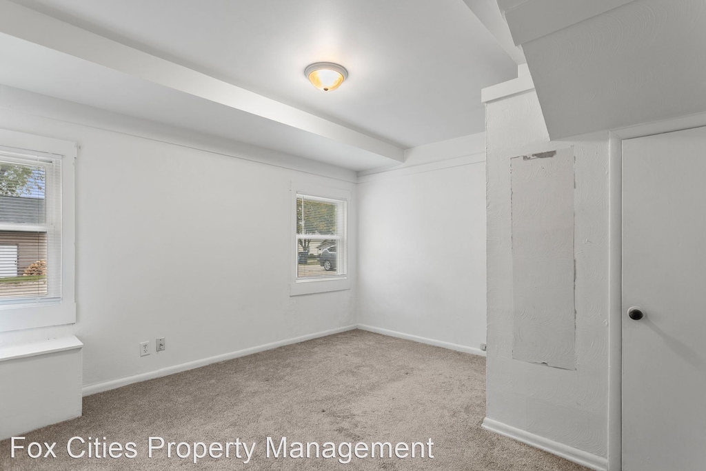 825 Park Avenue - Photo 3