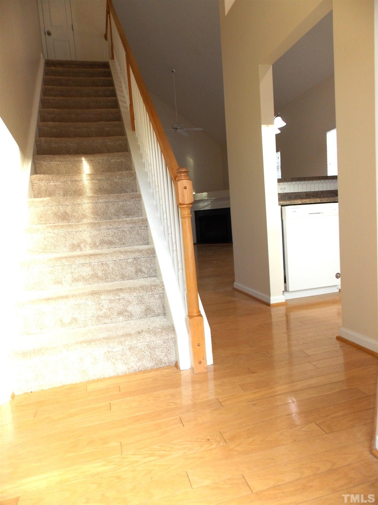 11217 Lofty Heights Place - Photo 15