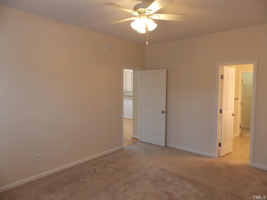 11217 Lofty Heights Place - Photo 12