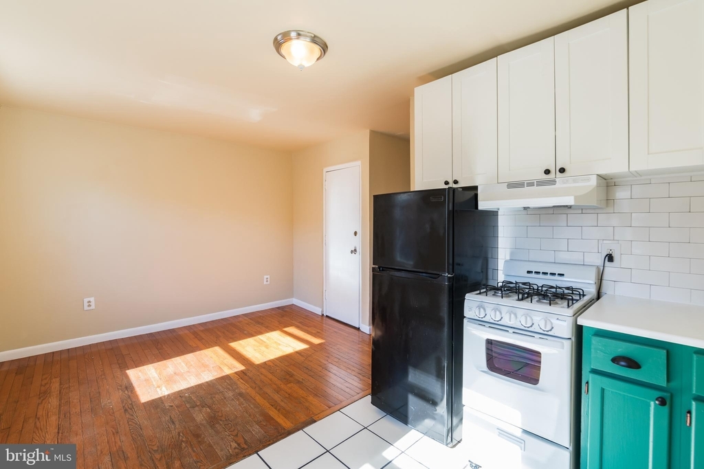 1405 Reed Street - Photo 2