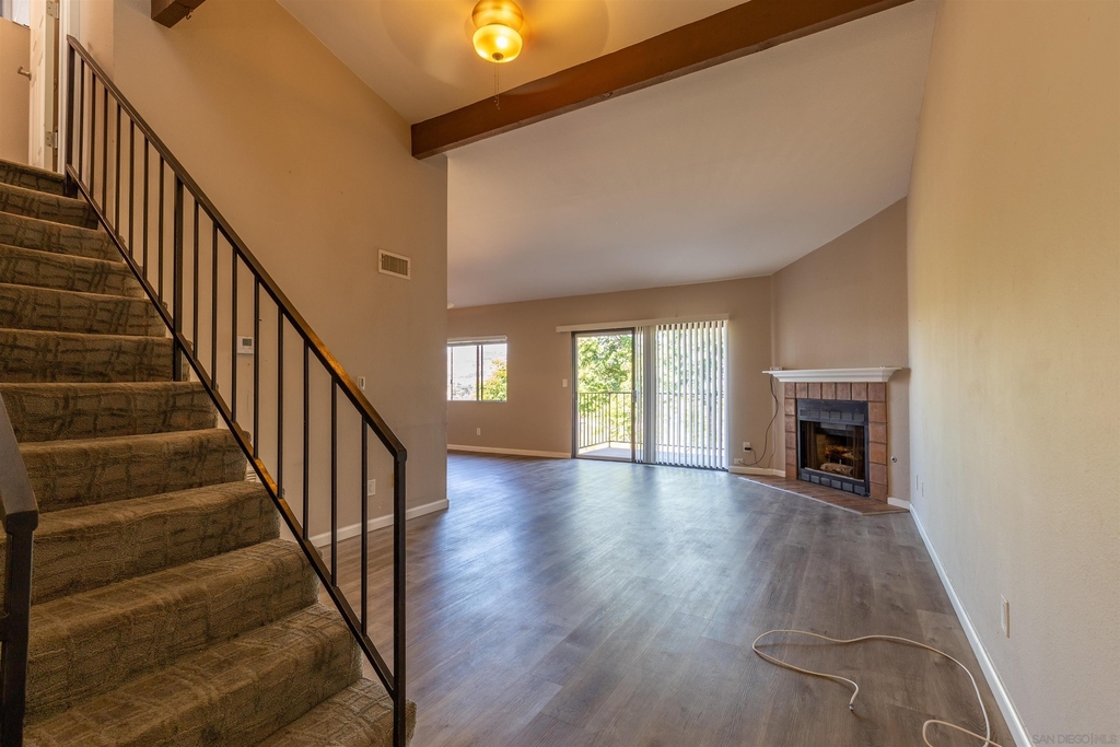 8535 Paradise Valley Rd - Photo 4