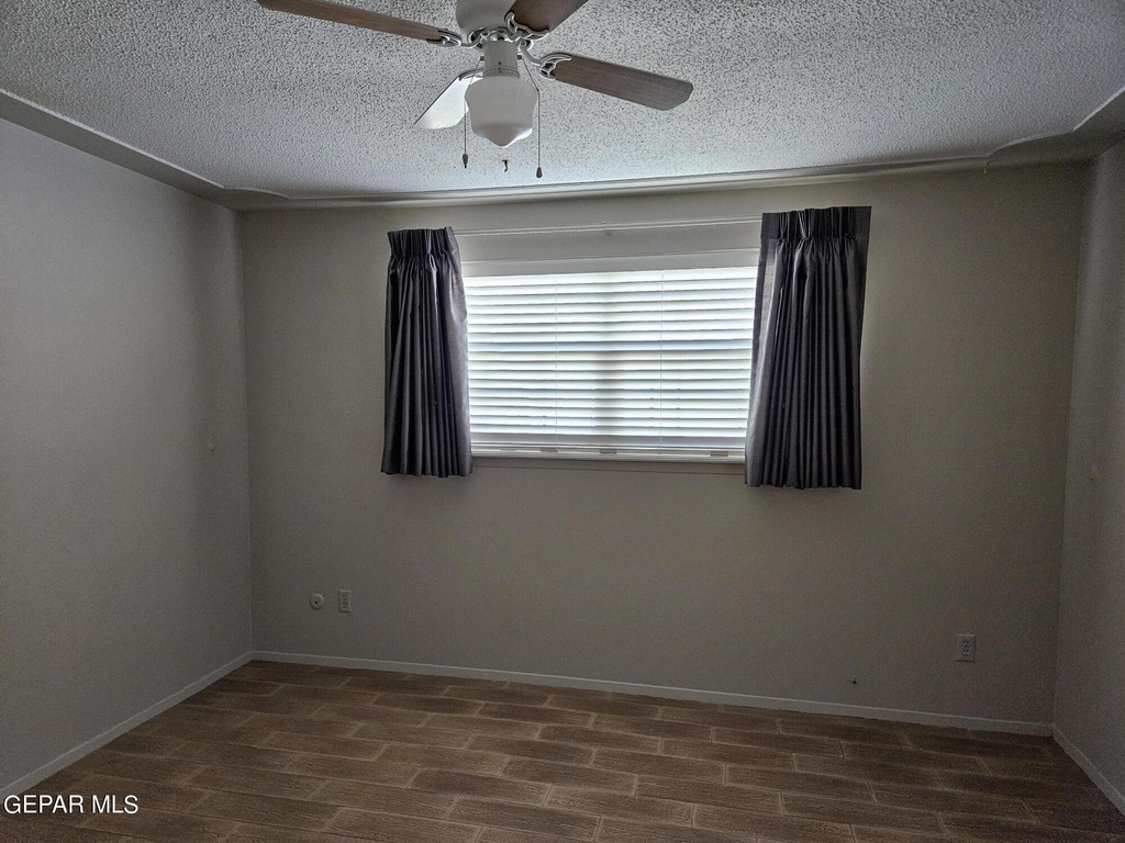 10401 Kinross Avenue - Photo 30