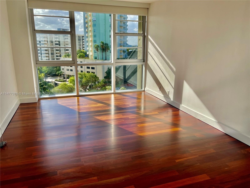 2451 Brickell Ave - Photo 10