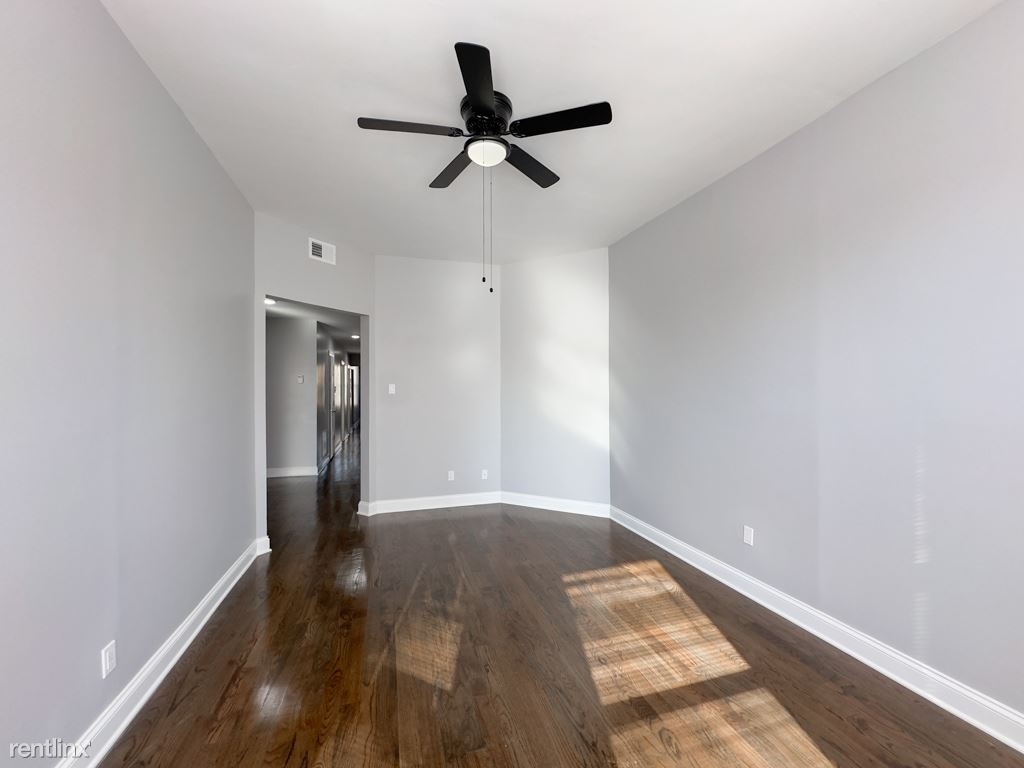 906 W. Montrose, Unit 5 - Photo 19