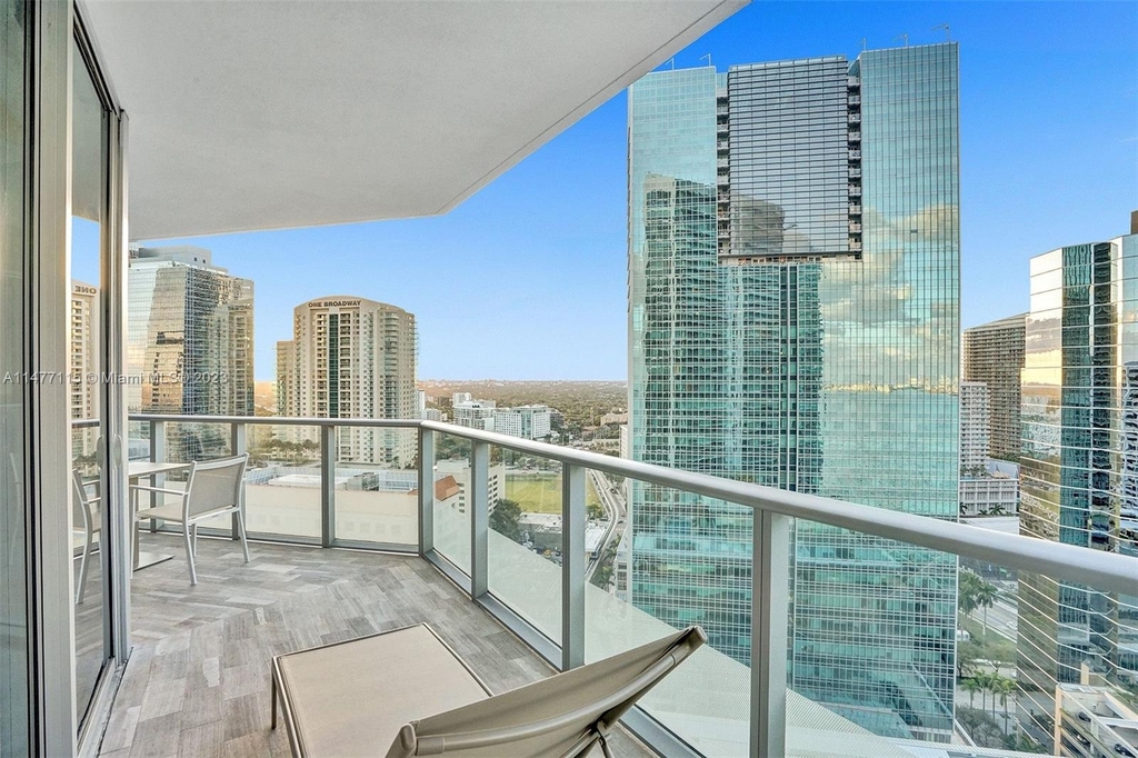 1300 Brickell Bay Dr - Photo 36