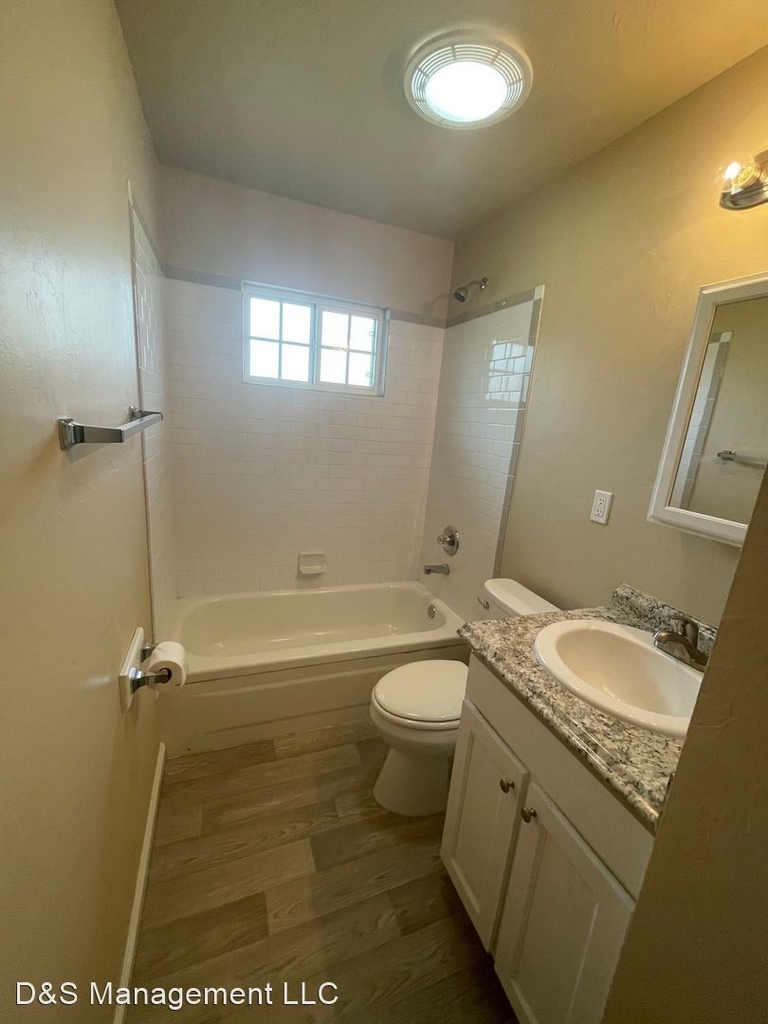 907 Sw 46th - Photo 3