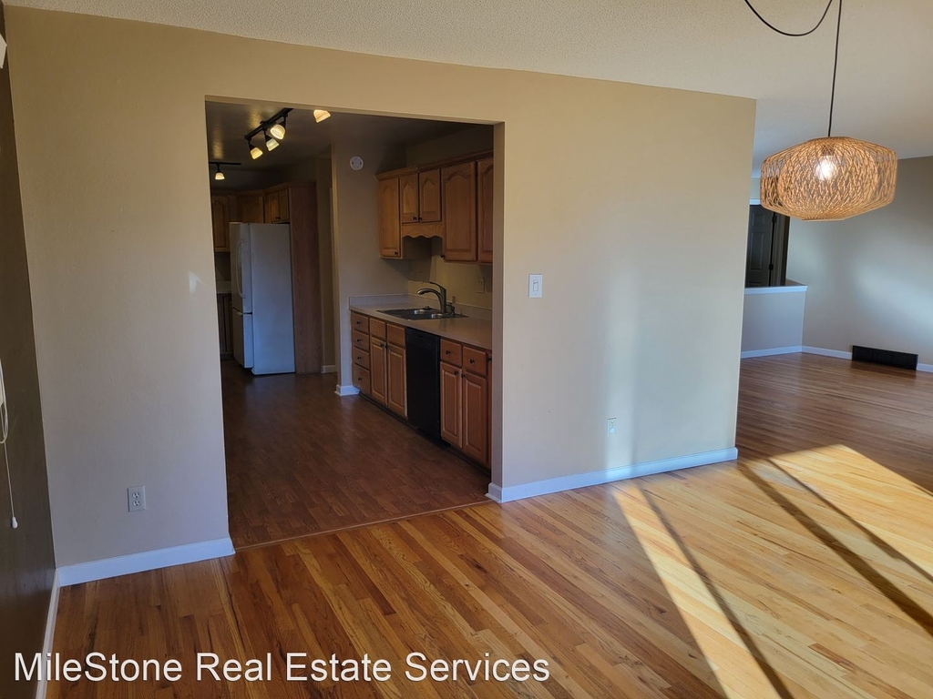 7408 Tudor Rd - Photo 10