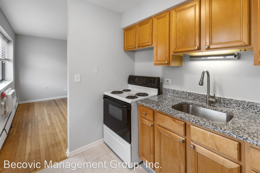 6021 N Winthrop Ave - Photo 8