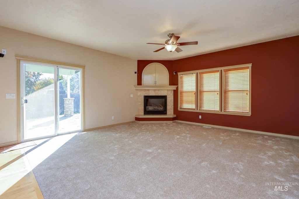 5862 N Bremerton Pl - Photo 4