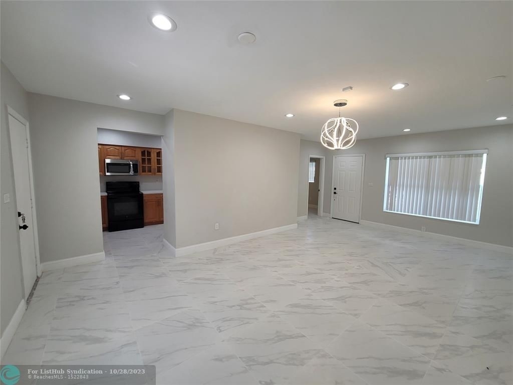 15630 Ne 4th Ct - Photo 11