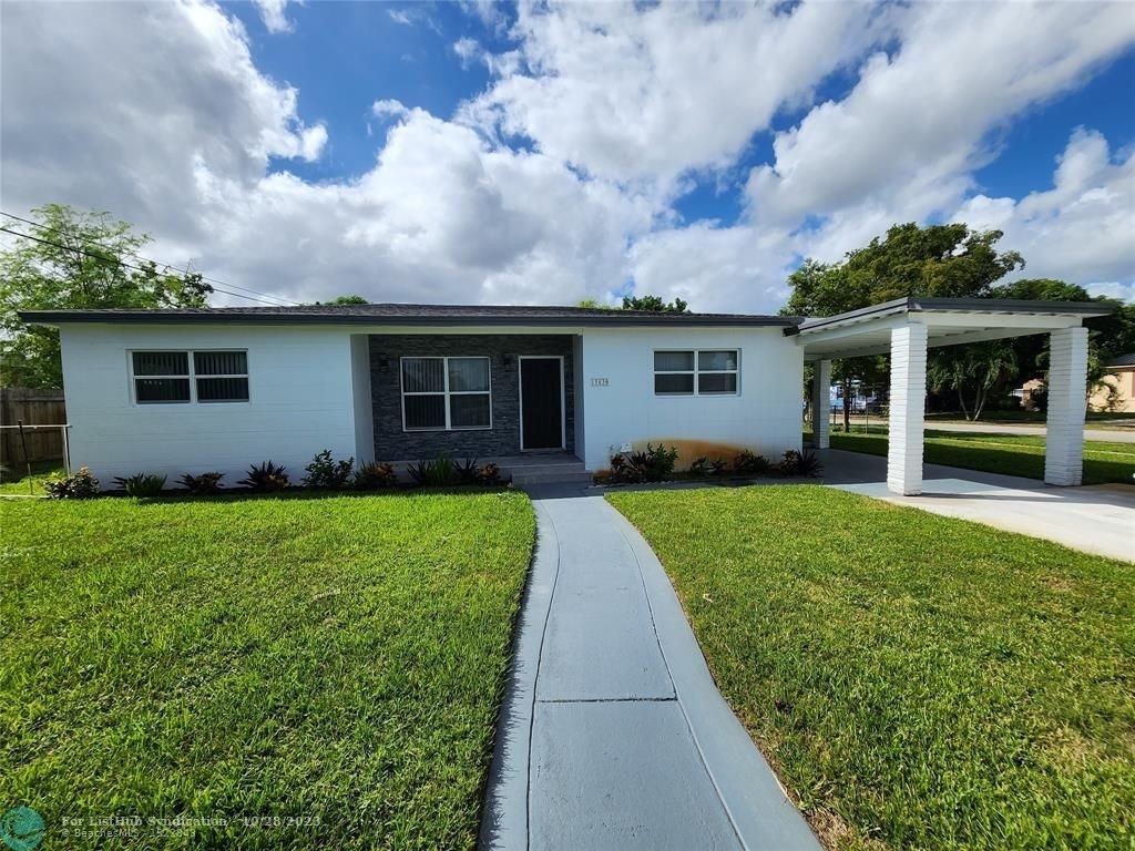 15630 Ne 4th Ct - Photo 0