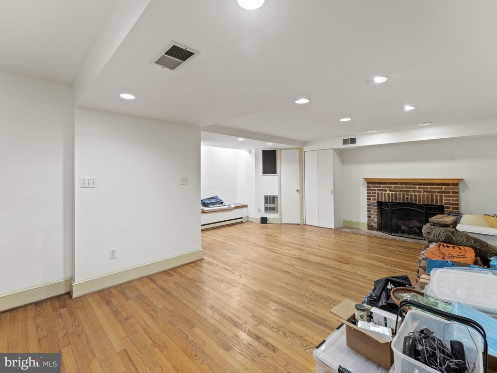 3021 Davenport Street Nw - Photo 43