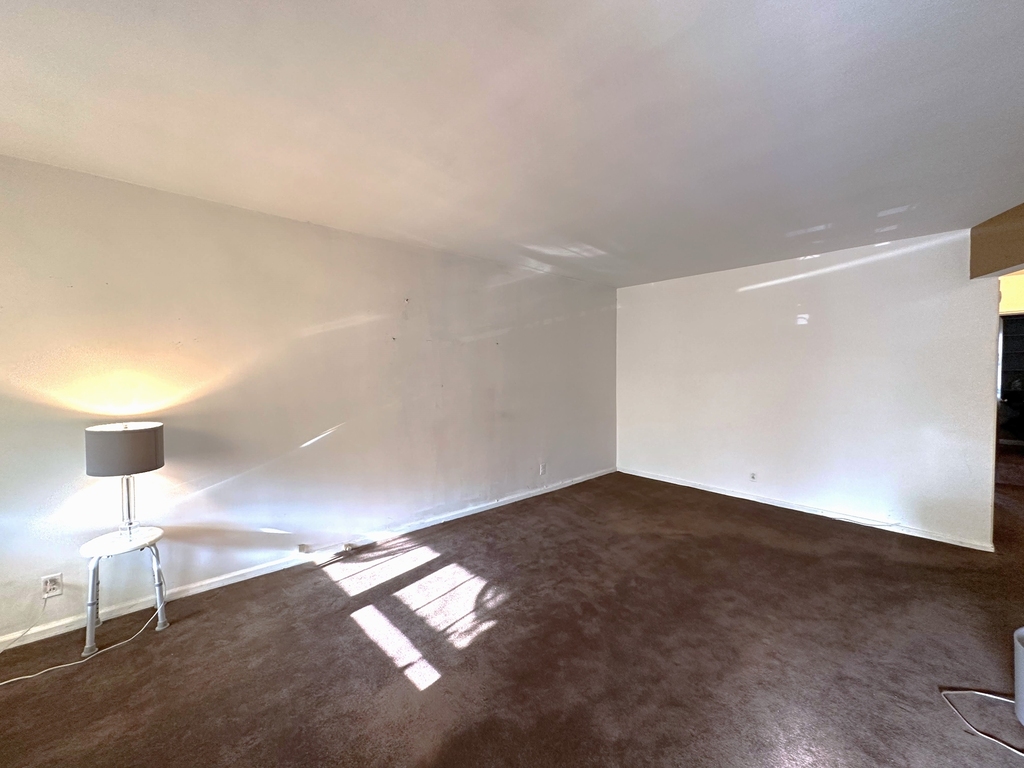25-17 75th Street - Photo 5