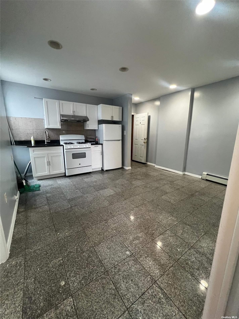 2 Bedrooms at 24843 Jericho Tpke for 2,000 by RH Advisors OneKey