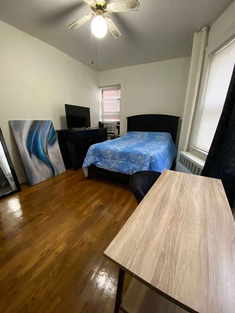 31 East 30th Street - Photo 0