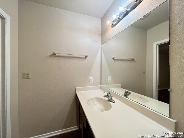 5803 Joiner Dr - Photo 14