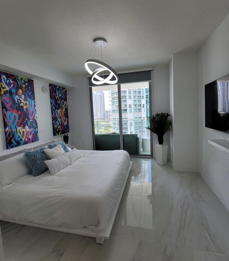 300 Sunny Isles Blvd - Photo 18